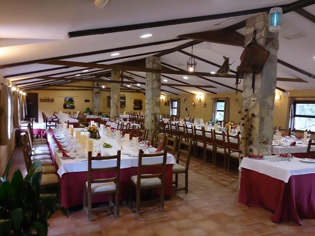 Valdolazaro Guest House Los Navalucillos Екстериор снимка